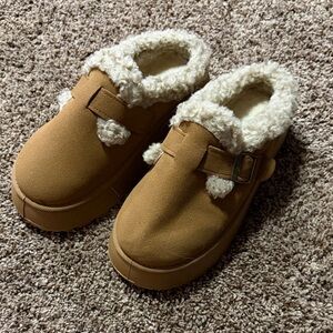 Cozy Tan Kids Shoes with Faux Fur Lining
